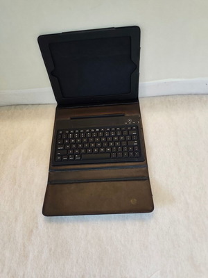 Θήκη Trust 17774 flip cover με Bluetooth πληκτρολόγιο για iPad 4/3/2 ή tablet 10"