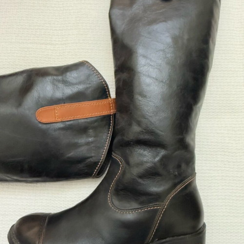 Sorelle black leather boots size 39 like new