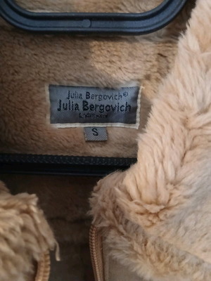 Aviator jacket Julia Bergovich like new, beige mouton with synthetic fur collar