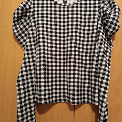 Shein checked blouse new with puffed shoulders M-L black and white