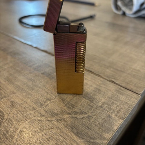 Dunhill lighter like new, fully functional