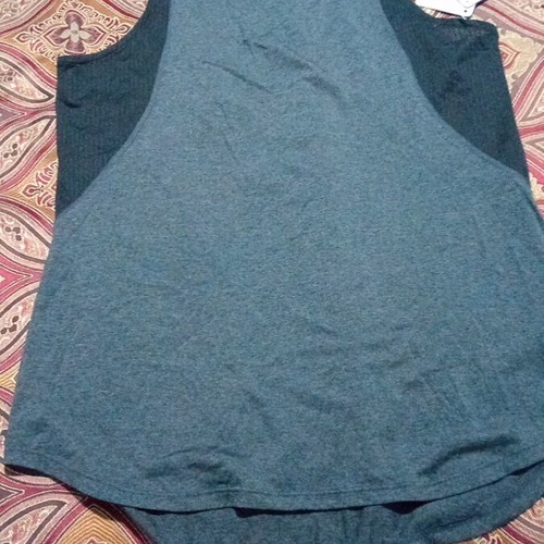 Reebok sports shirt new, size M, black and gray