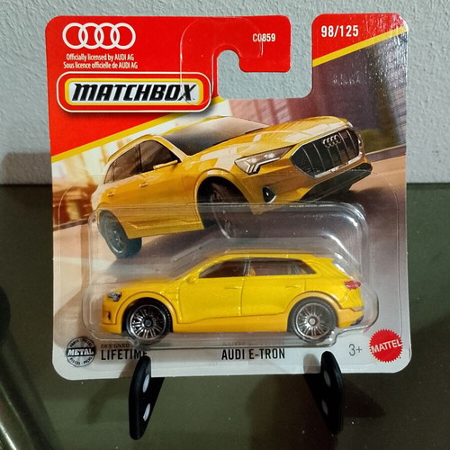 Matchbox Audi E-Tron toy car new