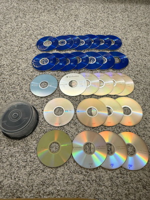 Πακέτο 29 άγραφα DVD σαν καινούργια με θήκη spindle
