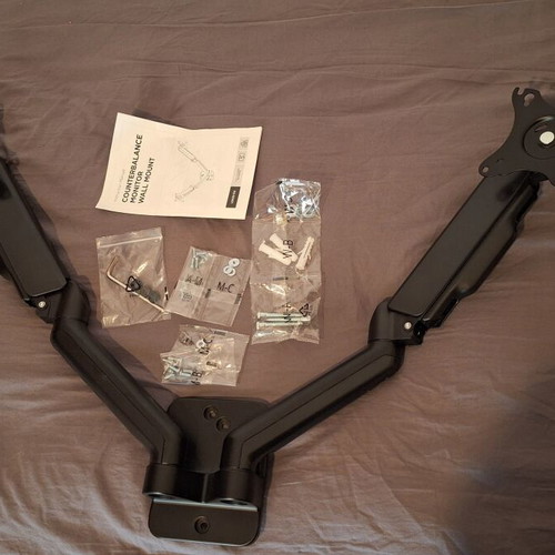Brateck LDA32-114 Wall Mount for 2 Monitors up to 32" like new