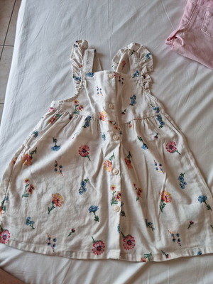 Girl's dress 12-18M like new, worn once