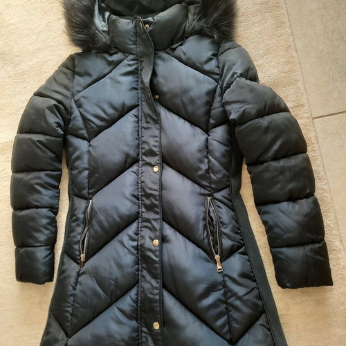 Long jacket like new, blue, size medium with fur hood