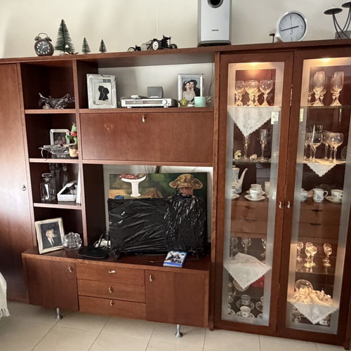 Living room unit cherry wood with illuminated display cabinet like new