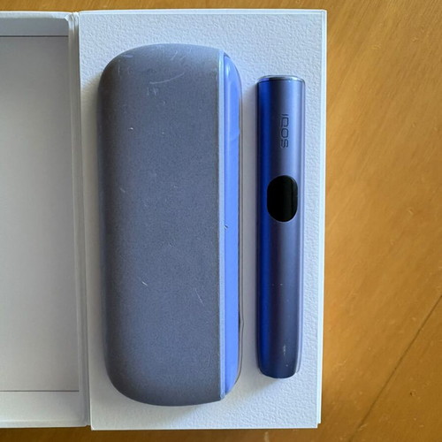 Iqos Iluma i e-cigarette, purple