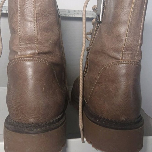 Gray ankle boots size 39 used with extra laces