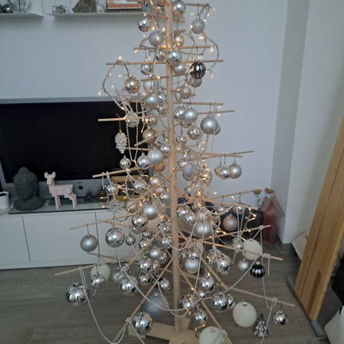 Xmas3 artificial Christmas tree like new, wooden 190cm