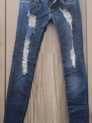Jeans new Small with gold thread, rhinestones and beads