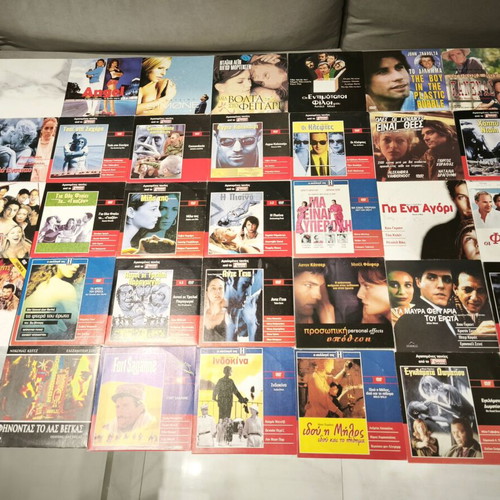 Collection of 123 DVDs like new, pack with movies and documentaries
