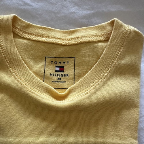 Tommy Hilfiger women's t-shirt yellow with Global Stripe like new