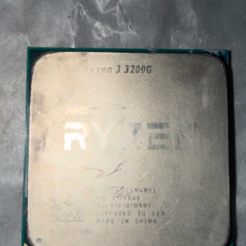 Ryzen 3 3200G CPU like new with stock cooler