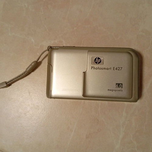 HP Photosmart E427 used digital camera with color screen
