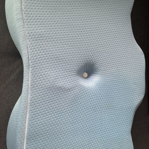 Derila Ergo Memory Foam Neck Pillow like new