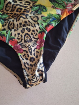Camilla swimsuit like new, colorful, size M
