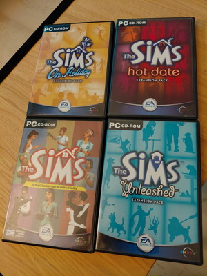 The Sims PC CD-ROM game pack of 4 used