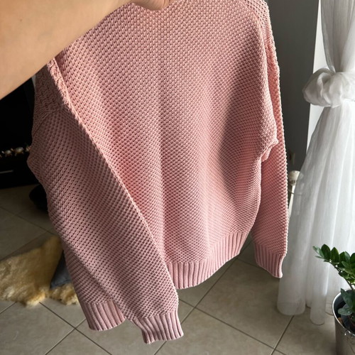 H&M pink sweater medium used