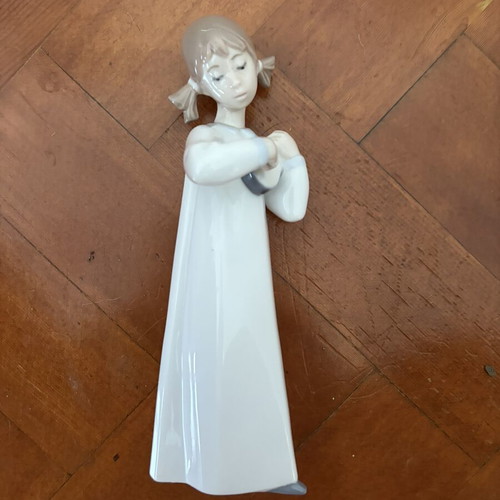 Αγαλματάκι Lladro σαν καινούργιο, ύψος 20.5 εκατοστά