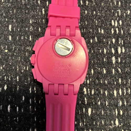 Swatch New Chrono Huyana SUIP400 wristwatch like new, pink