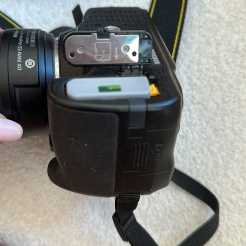 Nikon Digital Camera D3300 like new, charger missing