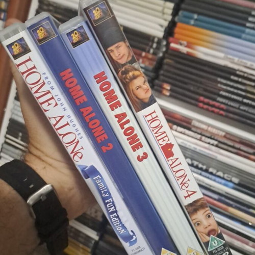 Home Alone DVD collection 4 movies like new with English subtitles