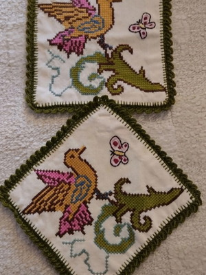 Oven mitts and kitchen apron new