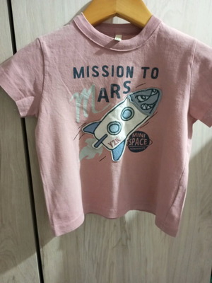 Benetton baby t-shirt 12-18 months like new