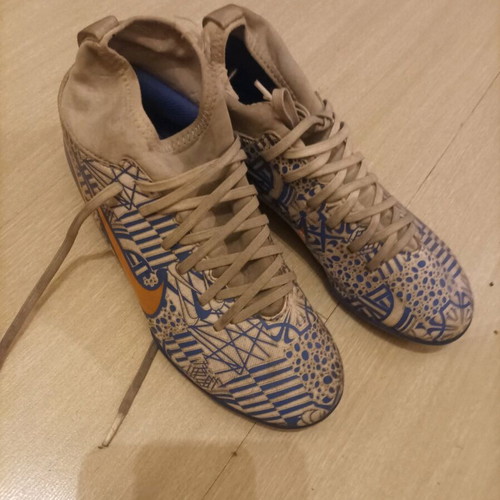Nike football shoes used, size 36, white and blue