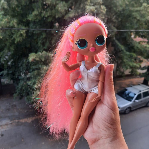LOL Surprise OMG dolls Major Lady and Neonlicious, lot of 2