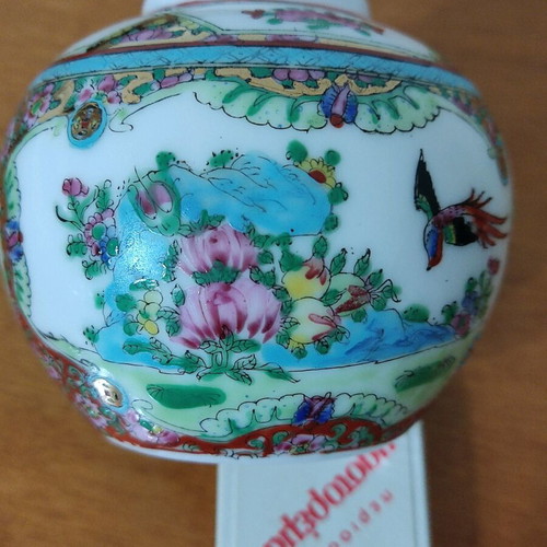Handmade Chinese porcelain vessel like new