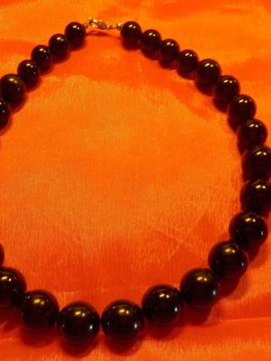 Necklace with black beads 39 cm length with metal clasp