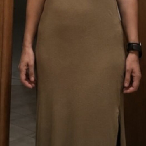 Caramella long off-shoulder dress like new with side slit and beautiful back