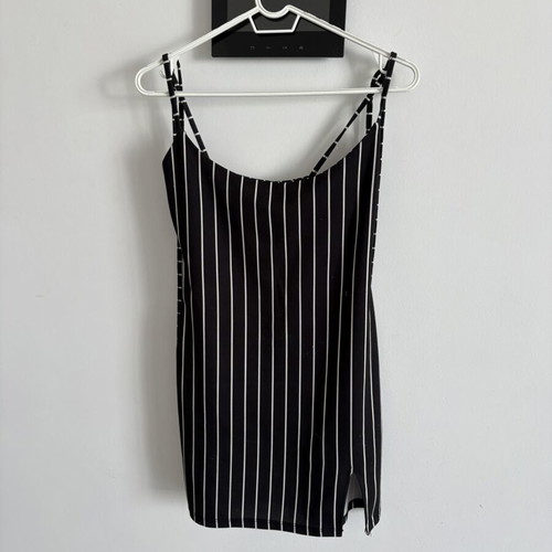 Mini striped dress with slit, black and white