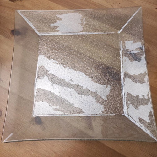 Glass serving platter like new