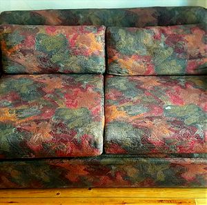 Καναπές κρεβάτι διθέσιος με στρώμα σε άριστη κατάσταση