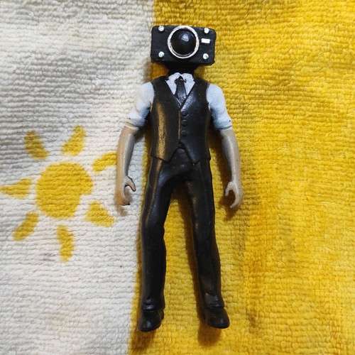 Skibidi Toilet Cameraman collectible figure like new 10cm