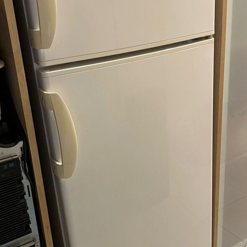 Refrigerator used in very good condition
