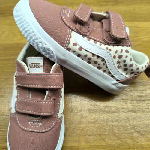 Vans Ward kids shoes new, size 24, athletic style
