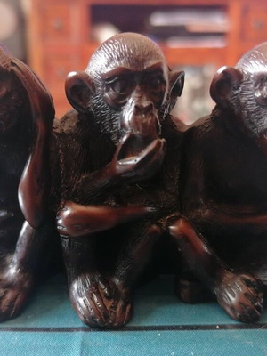 Statue of Three Monkeys "Hear No Evil, Speak No Evil, See No Evil" like new