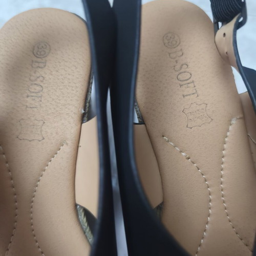 B-Soft Black Platform Sandals like new, genuine leather sole, size 39