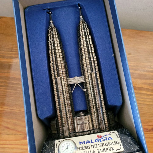 Twin Towers Malaysia decorative item new 24 cm