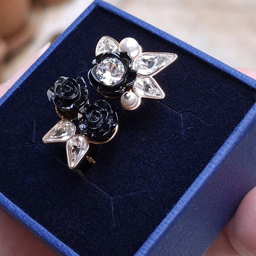 Swarovski ring 52 mm