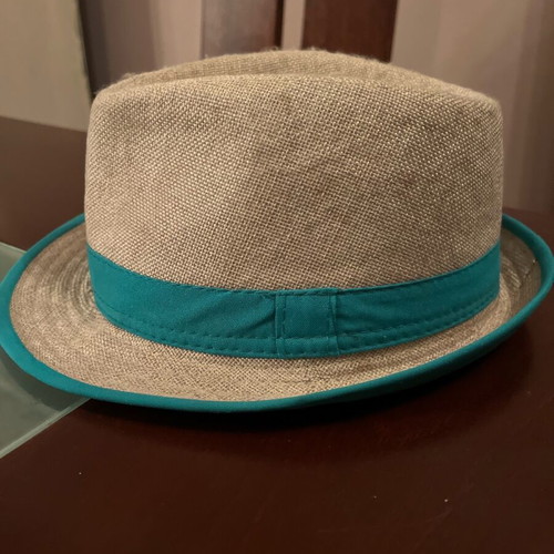 Stamion children's and youth hat like new, beige and turquoise