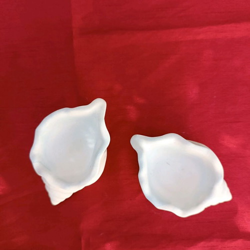 Decorative ceramic seashells new in shades of blue
