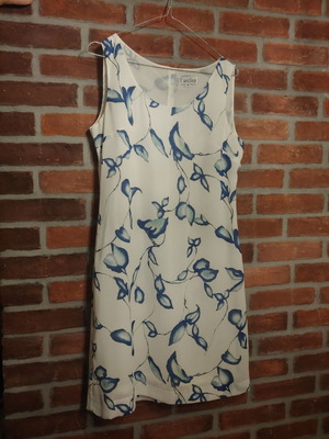 L' Atelier summer dress used, size M-L, white with blue patterns