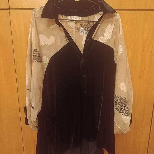 Nema Resort Wear women's semi-transparent shirt size M like new