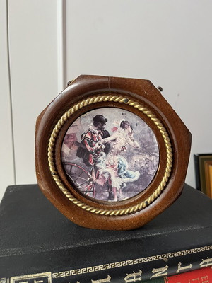 Vintage wooden octagonal photo frame 13cm used, brass wreath